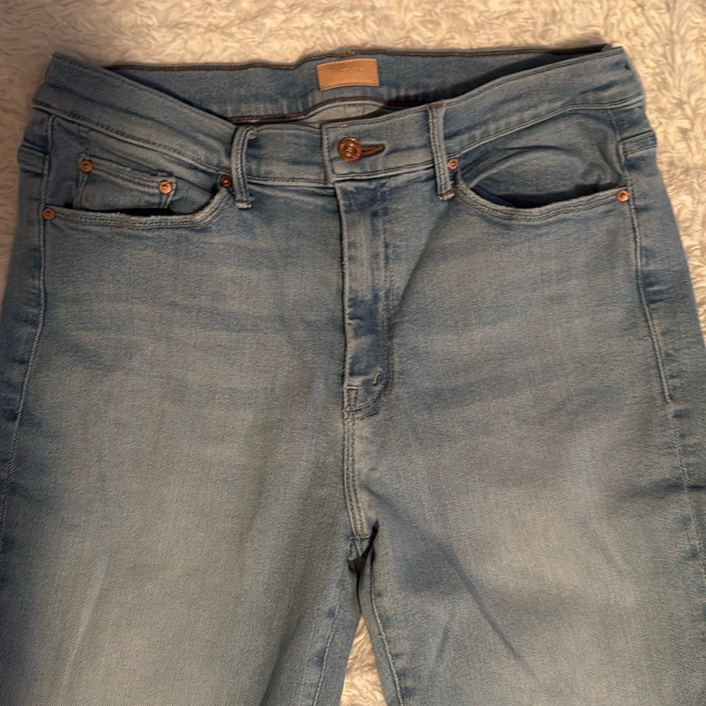 Mother jeans size 33 The Weekender Fray